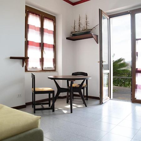 Ferienwohnung La Tana Di Nonno Bob Lerici Exterior foto