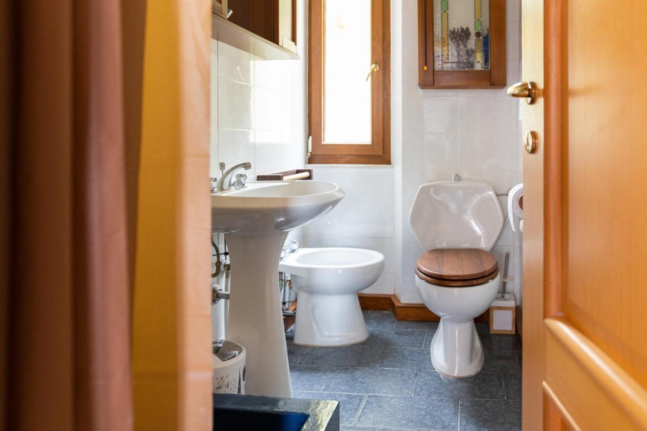 Ferienwohnung La Tana Di Nonno Bob Lerici Exterior foto
